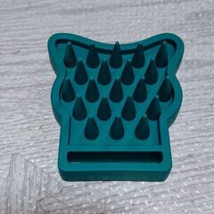 ペット用品　猫ちゃんのラバーブラシ