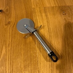 美品　ピザカッター ステンレス 石鍋裕監修　