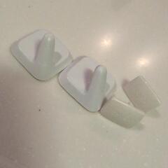コンセントカバー フック