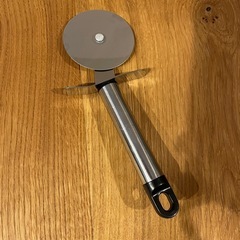 美品　ピザカッター ステンレス 石鍋裕監修　の画像