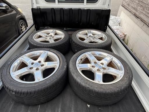 トヨタ　アリスト　17インチホイール