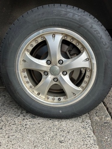 スタッドレスタイヤ　ブリヂストン　215/60R16