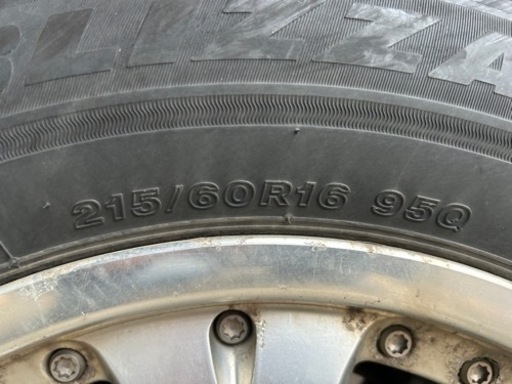 スタッドレスタイヤ　ブリヂストン　215/60R16
