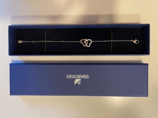 服/ファッション SWAROVSKI