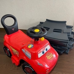 カーズ足蹴り車
