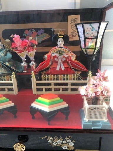 雛人形ガラスケースオルゴールぼんぼりランプ (こりん) 五十市の年中