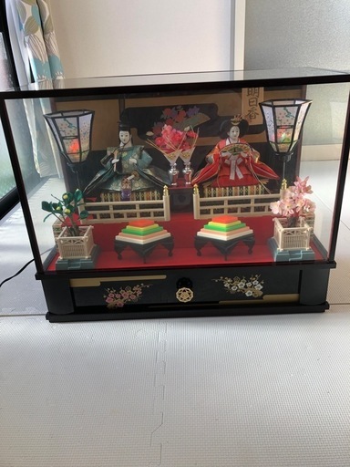 雛人形ガラスケースオルゴールぼんぼりランプ (こりん) 五十市の年中