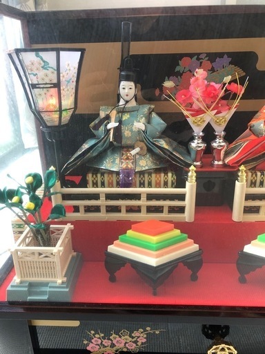 雛人形ガラスケースオルゴールぼんぼりランプ (こりん) 五十市の年中