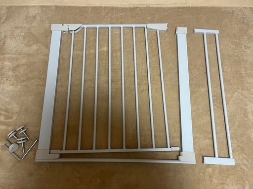 ベビーゲート　タンスのゲン