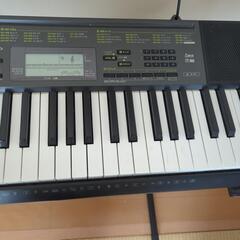 カシオ　キーボード　スタンド付きの画像
