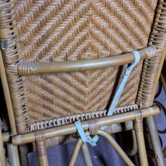 無料 東京発　手渡し希望　中古　籐のソファー　背もたれ3段の画像