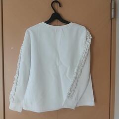 【値下げしました❗️】トレーナー 子供用 白 150cmの画像