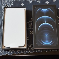 Iphone 12 pro max256GB
の画像