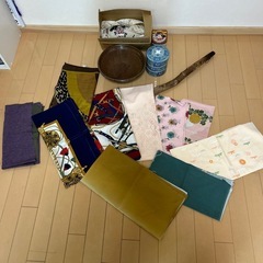 スカーフ、風呂敷、花瓶、すり鉢