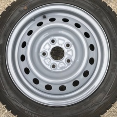 DUNLOPスタッドレスタイヤ　15インチの画像