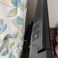 テレビとテレビ台の画像