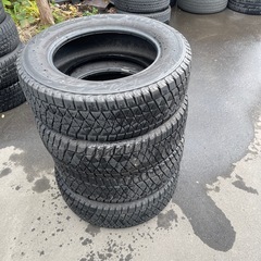 ブリヂストンＶ3 225/65R17 バリ溝  