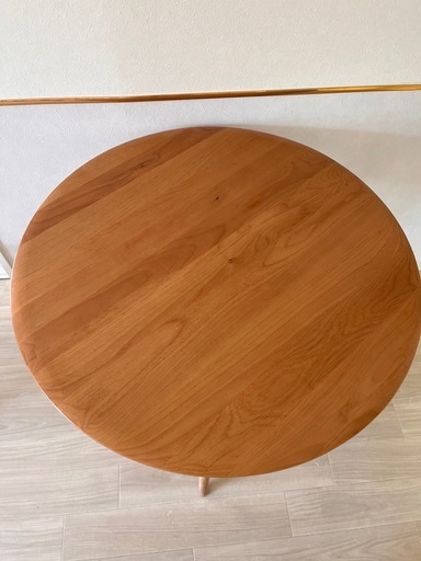 木製丸型　カフェテーブル　