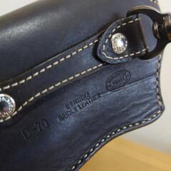 レザー　GENUINE BRIDLE LEATHER　小物入れの画像