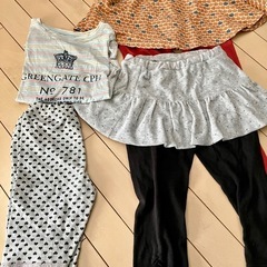 130cm 秋冬服（アウター追加有）まとめ売り　女の子の画像