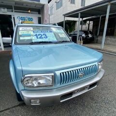 日産　ラシーン　4WD