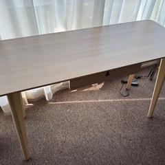 IKEAデスク　LISABO リーサボー