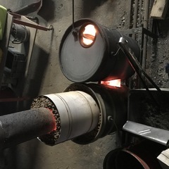 あったかいよ～、ロケットストーブ防火床台ペール缶2連用たのしい工作加熱対応鉄枠台他　残りの1セットの画像