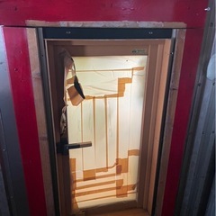 平塚市　保冷車　コンテナハウス　引き取り限定の画像