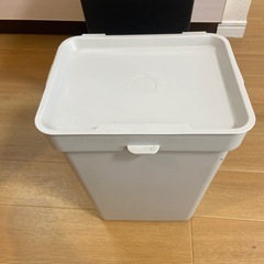 IKEAゴミ箱