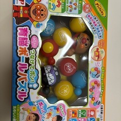 アンパンマン ムニュッとつなげてポン 育脳ボールパズル（箱あり）の画像