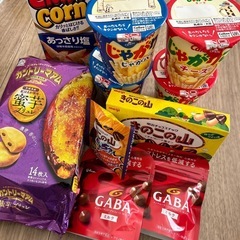 お菓子いろいろの画像