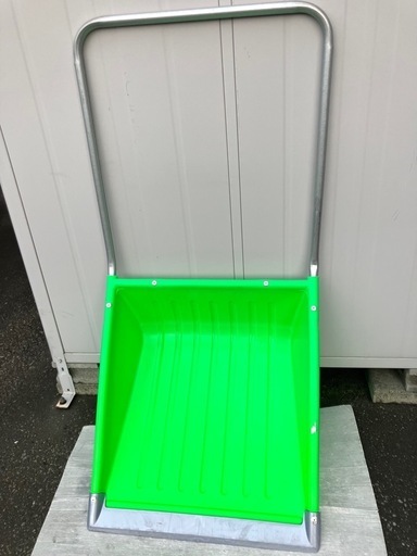 カッタージャイアントキャリー　除雪用品