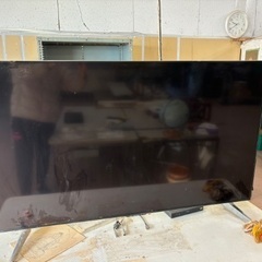 テレビ　LC-60US20。2014年製とDVDプレイヤー