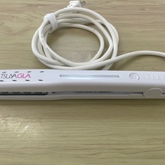 【取引中】ツヤグラ　ヘアアイロン　ストレート