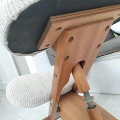 タイムセール 姿勢矯正バランスチェア 学習椅子 リビング椅子 コマ付き椅子 の画像