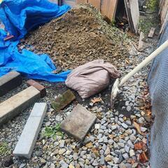 砕石　差し上げます