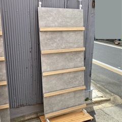 突っ張りパーテーション　グレー