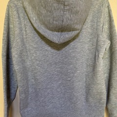 レディース　GU パーカー　サイズMの画像