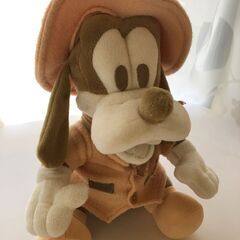 【ディズニー】グーフィーのぬいぐるみ 2点セット ベージュ ＆ ホワイトの画像