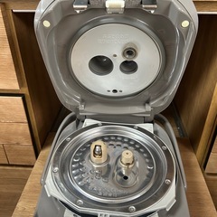 【お話し中です】象印 NP-NV10 圧力炊飯器 シルバーの画像