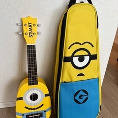 ミニオン　ウクレレ　ケース付きの画像