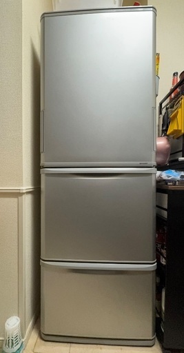 【20年製】シャープ 350L冷蔵庫 SJ-W352E