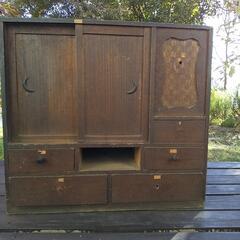 古い戸棚  昭和初め頃
