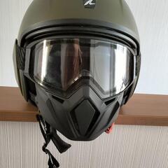 美品✨ヘルメットの画像