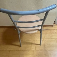 差し上げます！無料！ダイニングテーブルの椅子1脚の画像