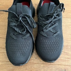 ワークマン　ランニングシューズ　M size　黒　の画像