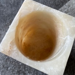 大理石の入れ物
の画像