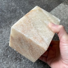 大理石の入れ物
の画像