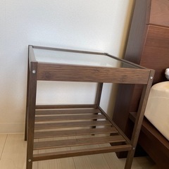 IKEA サイドテーブルの画像