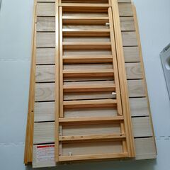 ベビーベッド　カトージ　ハイポジションベビーベッド アーチ（ナチュラル）　ベビーベッドガード付きの画像